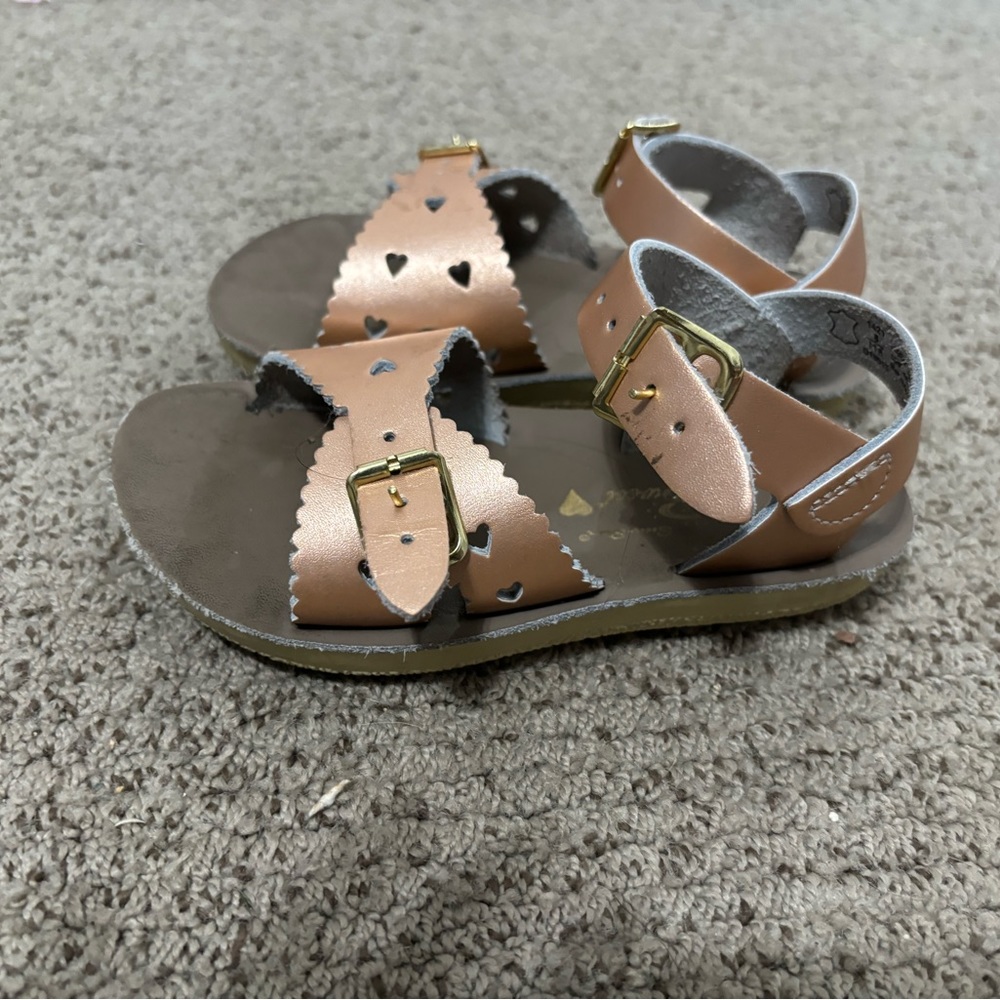 Toddler Size 8 Saltwater Sandals